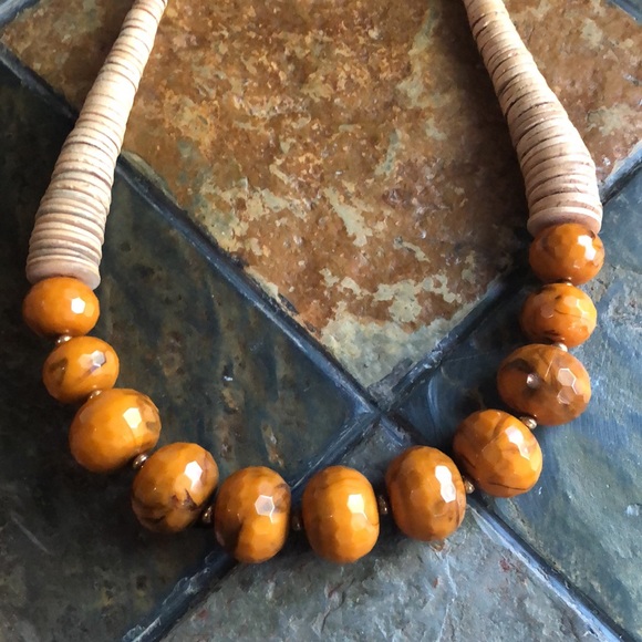 RJ Graziano Wood Faceted Beaded Statement Necklace Designer Vintage - Picture 2 of 6
